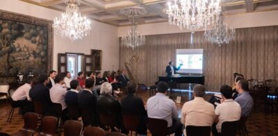 A dstelecom promoveu mais uma sessão inovadora no Museu Nogueira da Silva.