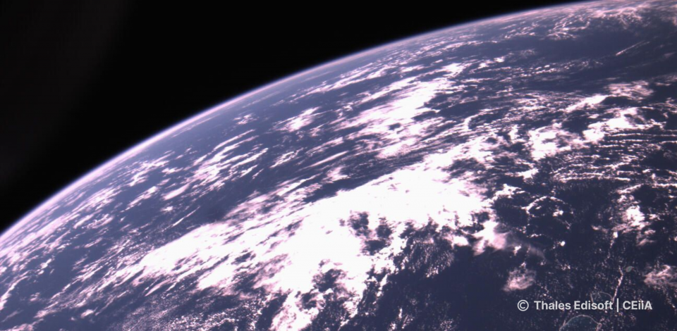 Chegaram as primeiras imagens do nanossatélite português Aeros MH-1