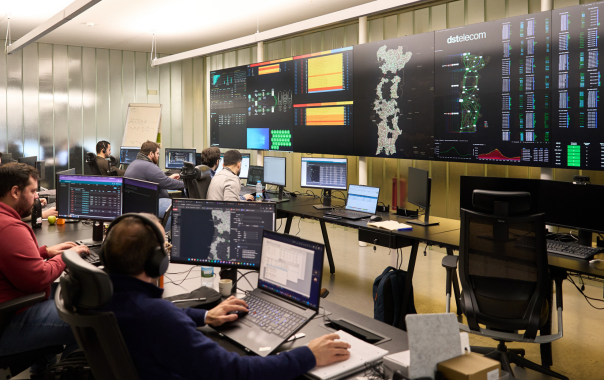 dstelecom NOC department