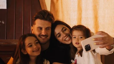 dstelecom | Ligue-se à fibra, porque a vida não espera.